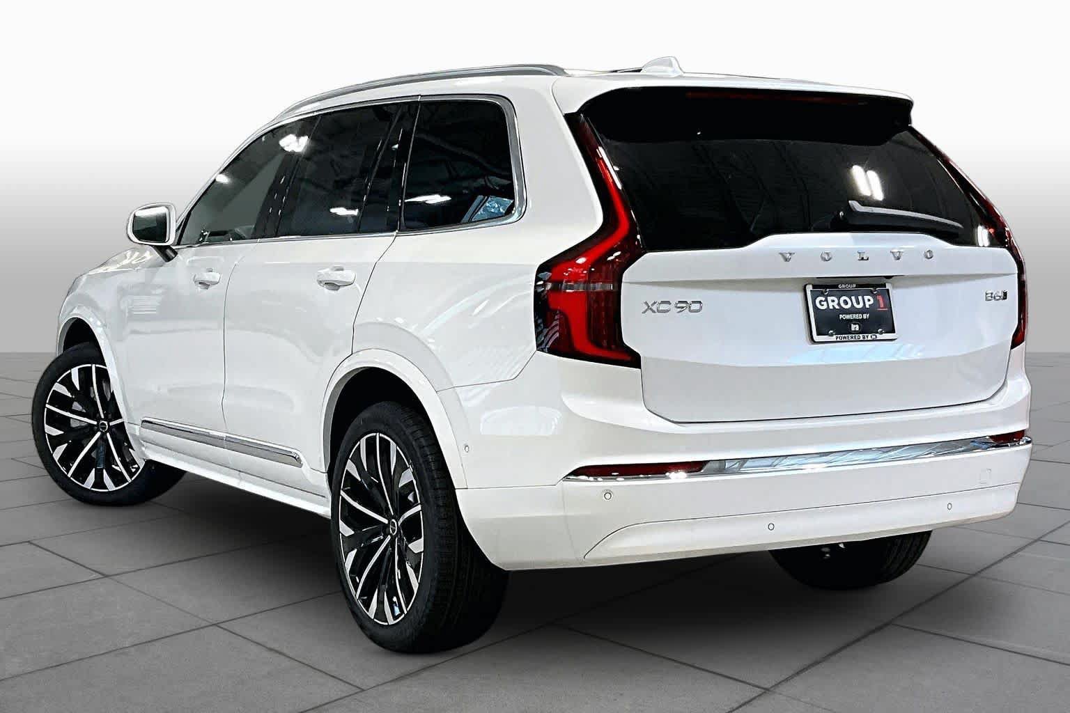New 2026 Volvo XC90 B6 Ultra w/ Protection Package AWD/4WD image 3