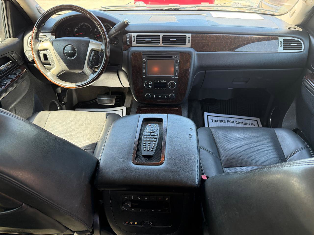 Used 2012 GMC Yukon XL Denali RWD image 12