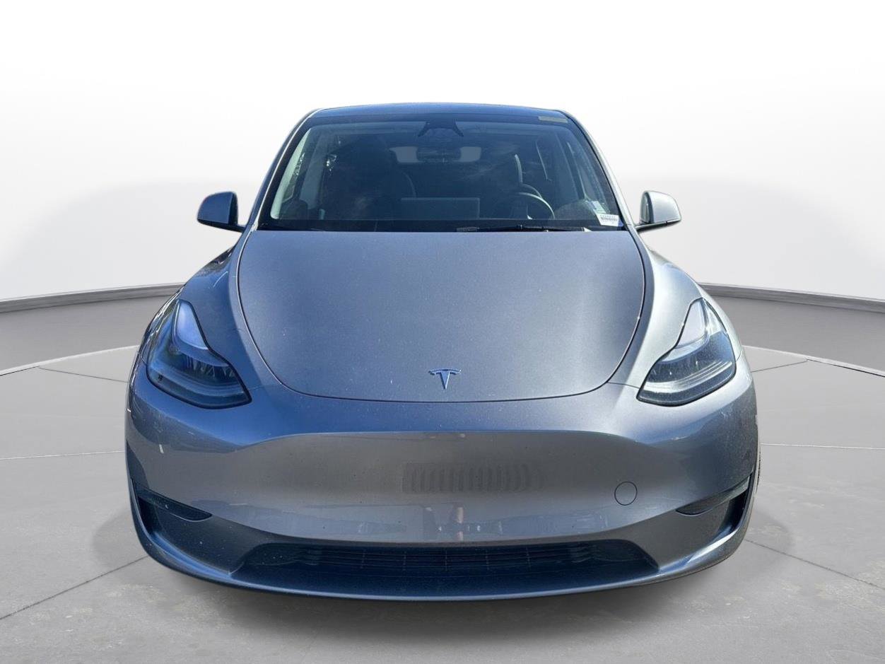 Used 2025 Tesla Model Y Long Range image 3