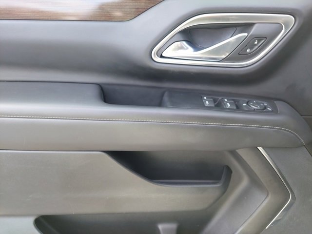 Used 2023 GMC Yukon SLE image 35