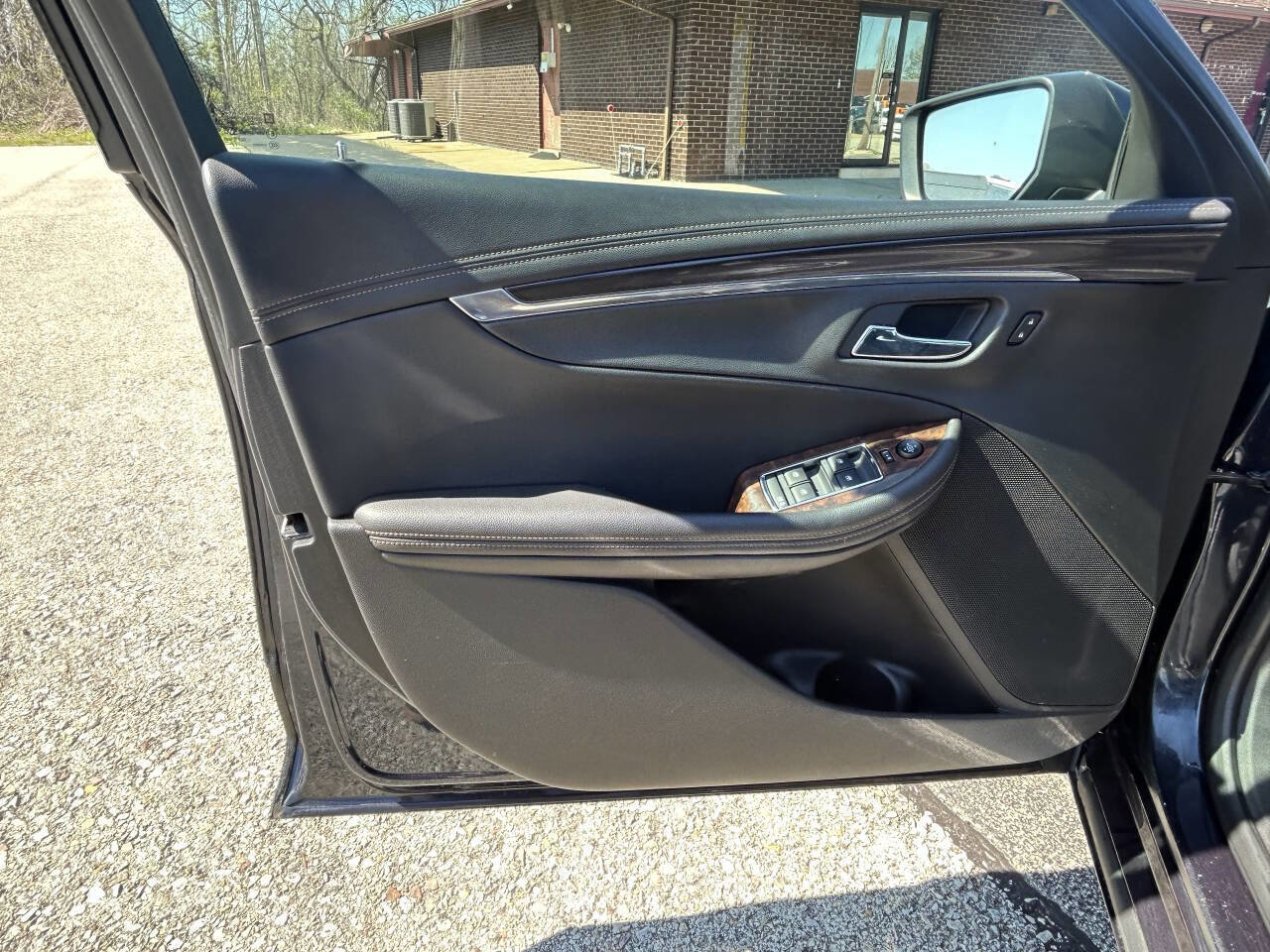 Used 2014 Chevrolet Impala LT image 7