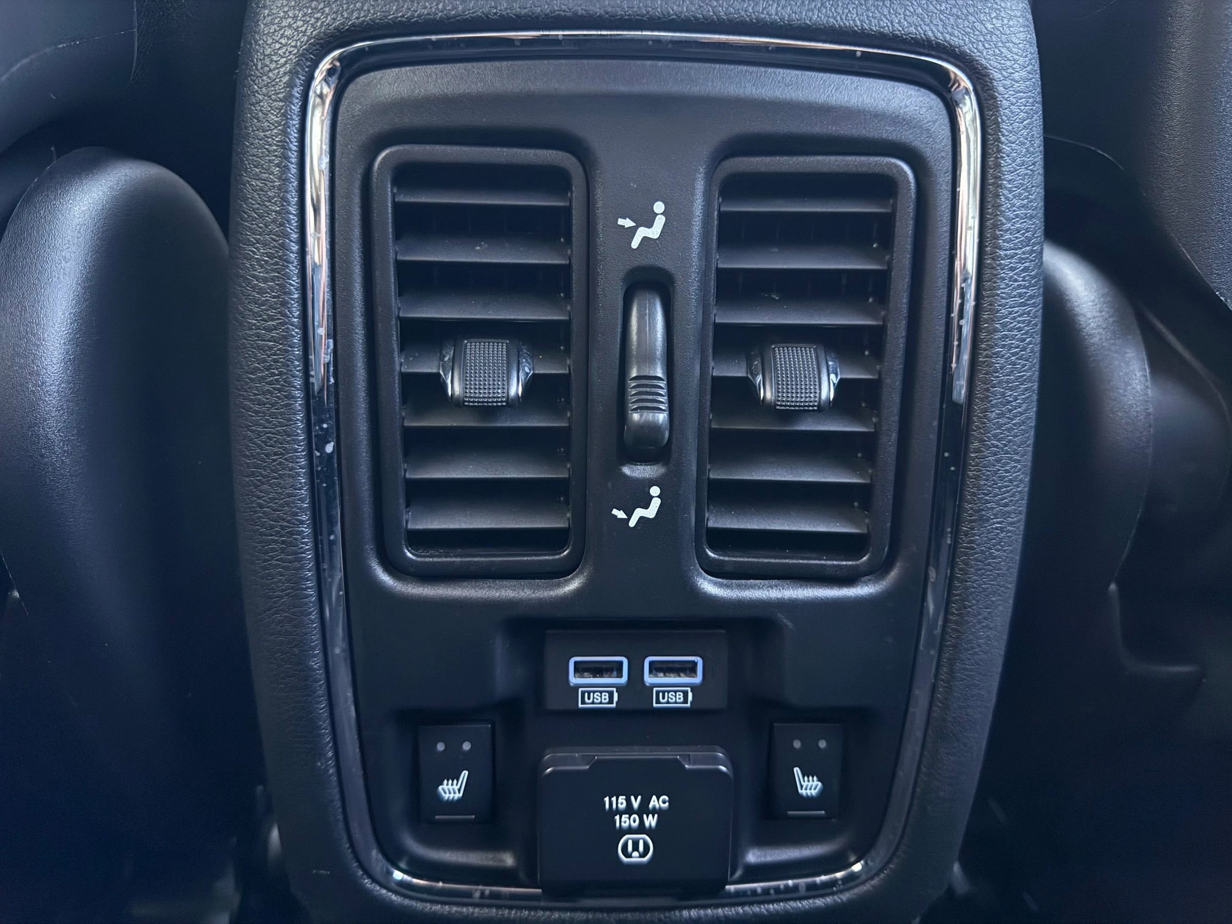 Used 2017 Dodge Durango R/T w/ Blacktop Package AWD/4WD image 34