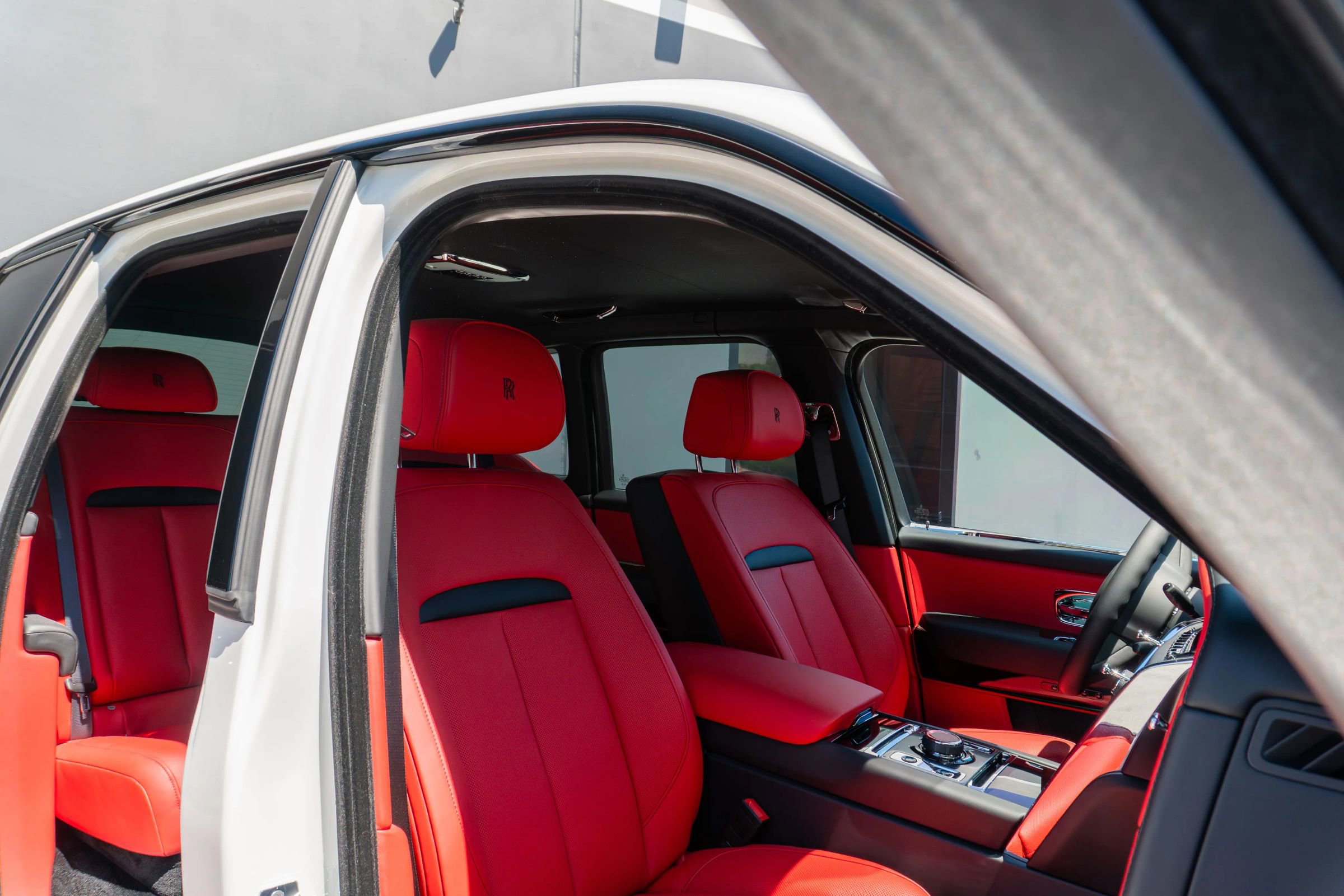 Used 2026 Rolls-Royce Cullinan AWD/4WD image 12