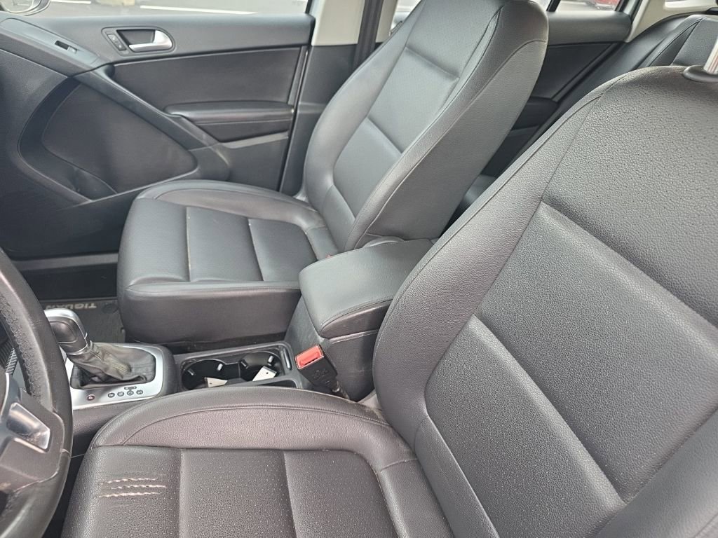 Used 2016 Volkswagen Tiguan S image 13