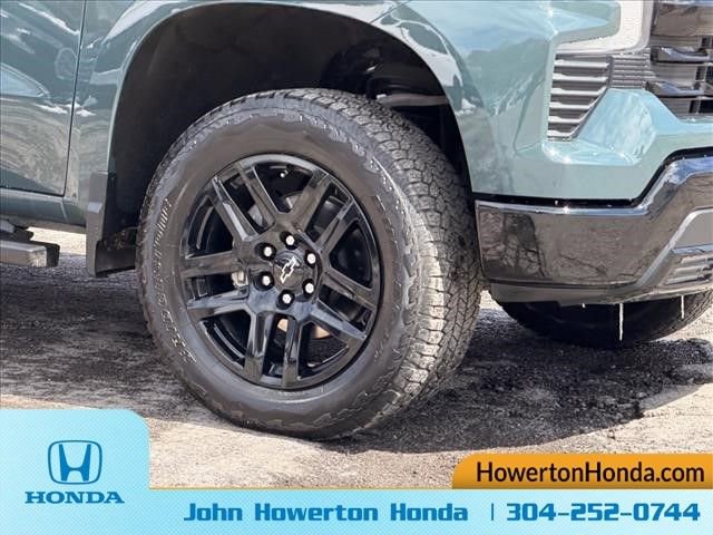 Used 2025 Chevrolet Silverado 1500 LT Trail Boss w/ Convenience Package II image 31