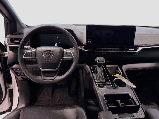 Certified 2025 Toyota Sienna XSE AWD/4WD image 19