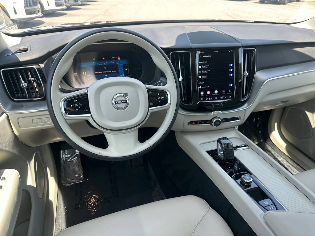 Used 2023 Volvo XC60 T8 Core AWD/4WD image 19