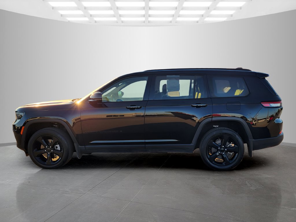 Used 2025 Jeep Grand Cherokee L Altitude AWD/4WD image 6