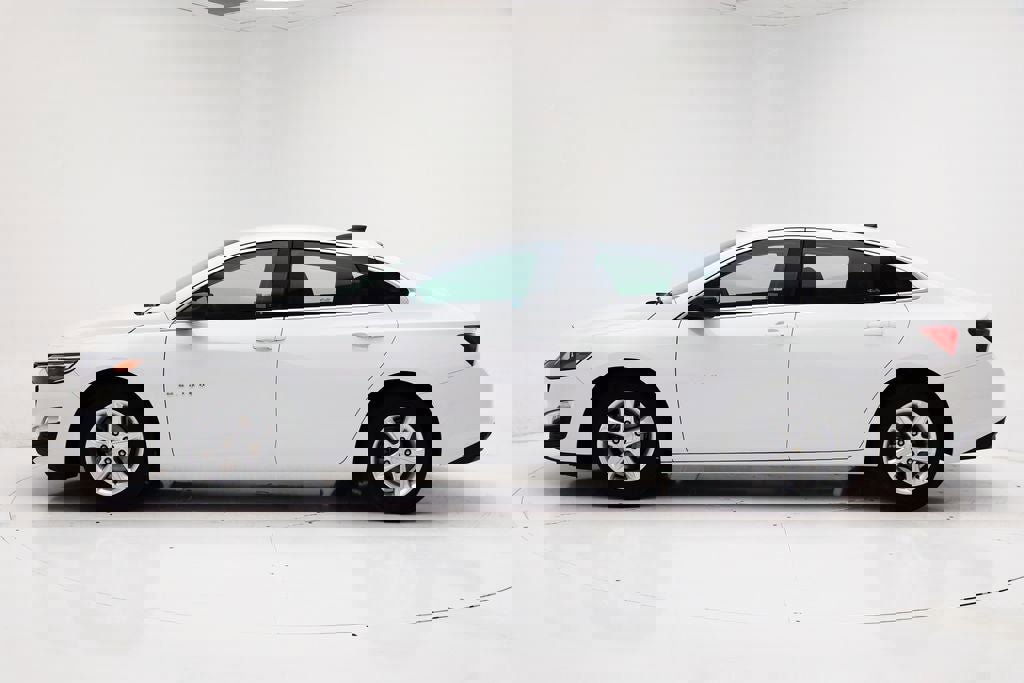 Used 2023 Chevrolet Malibu LS image 6