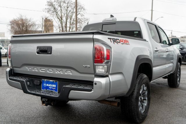 Used 2022 Toyota Tacoma TRD Off-Road w/ Technology Package AWD/4WD image 6