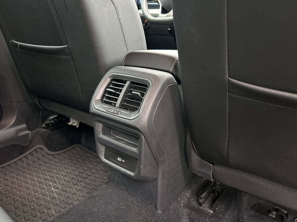 Used 2022 Volkswagen Taos SE image 47