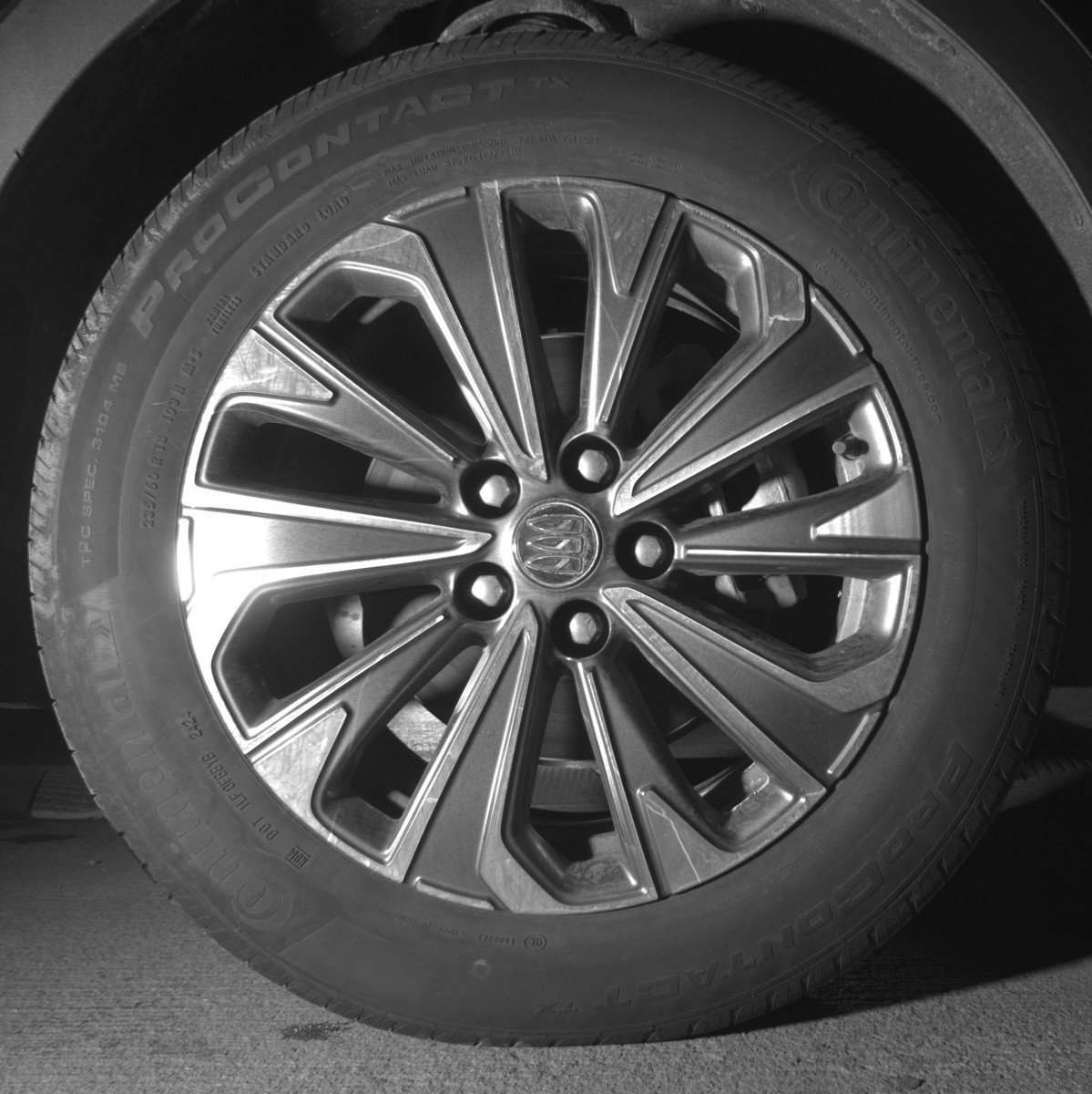 Used 2024 Buick Envision Preferred AWD/4WD image 13