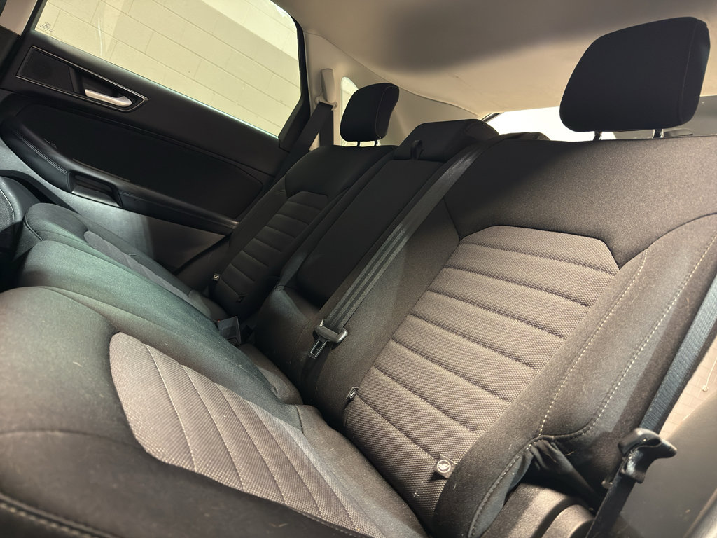 Used 2019 Ford Edge SE AWD/4WD image 29