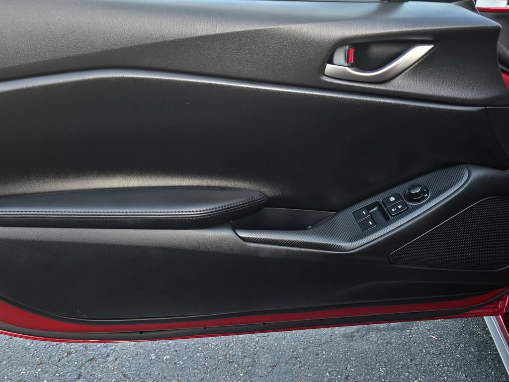 Certified 2025 MAZDA MX-5 Miata Sport RWD image 11