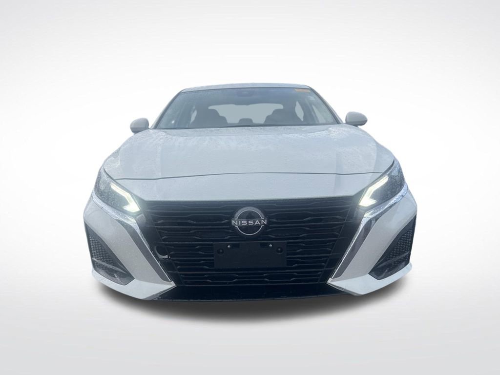 Certified 2023 Nissan Altima 2.5 SV AWD/4WD image 2