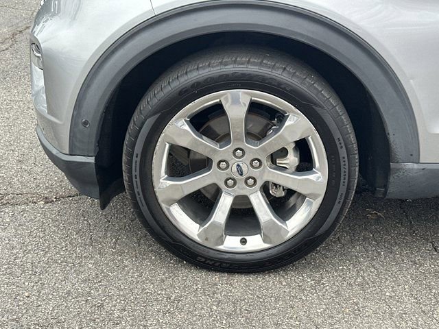 Used 2020 Ford Explorer Platinum w/ Premium Technology Package image 15