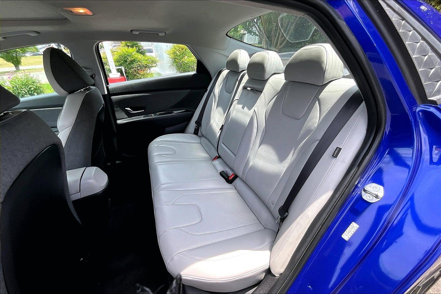 Used 2024 Hyundai Elantra Limited FWD image 25
