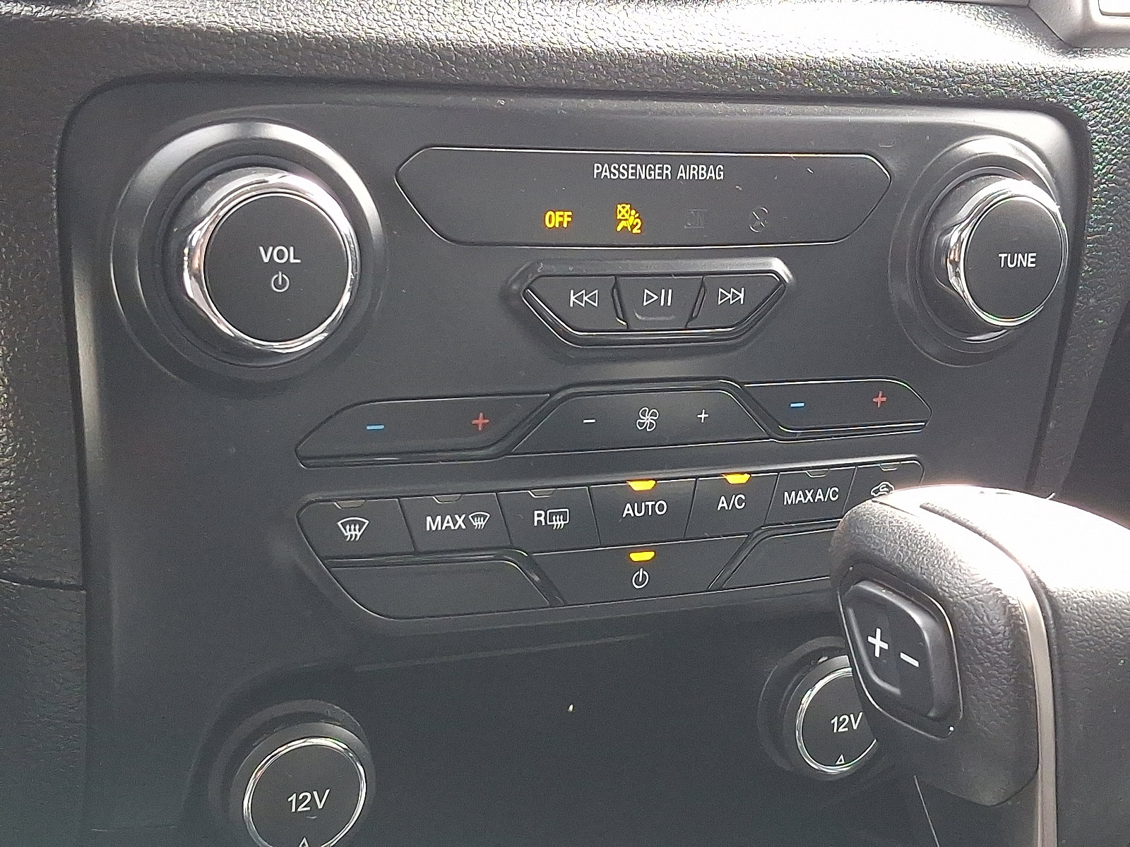 Certified 2021 Ford Ranger XLT w/ Equipment Group 301A Mid image 15