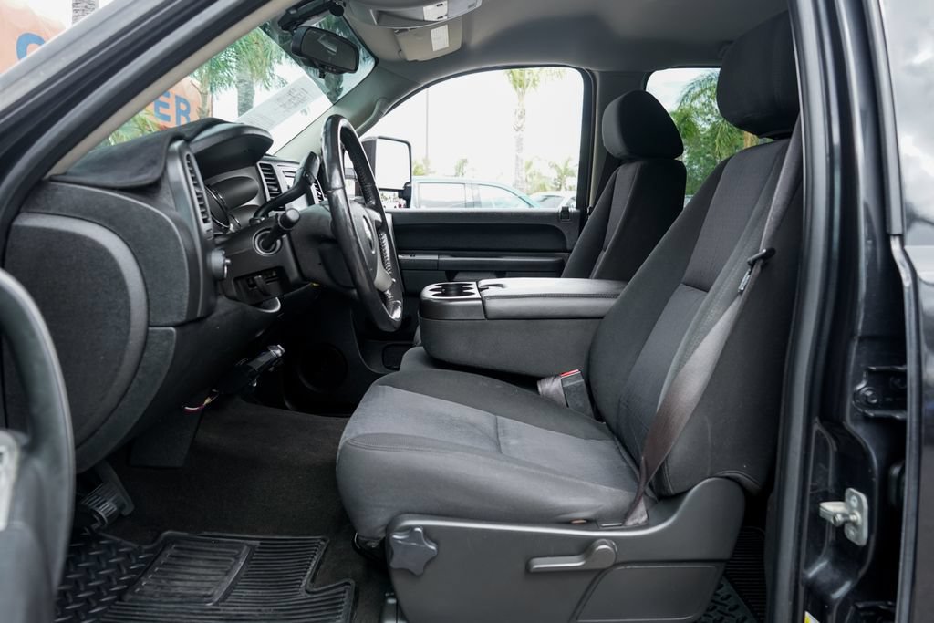 Used 2010 Chevrolet Silverado 2500 LT RWD image 18