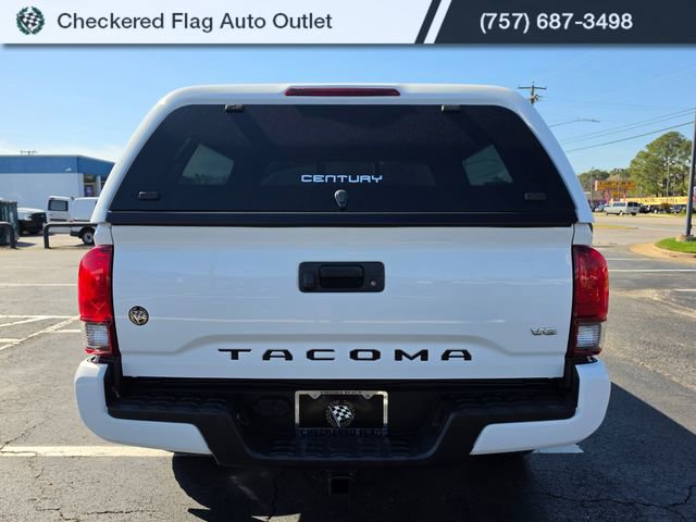 Used 2018 Toyota Tacoma TRD Sport image 6