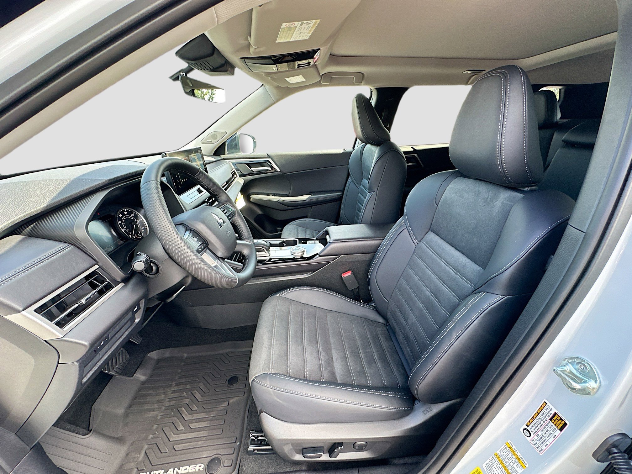 New 2025 Mitsubishi Outlander Trail Edition image 15