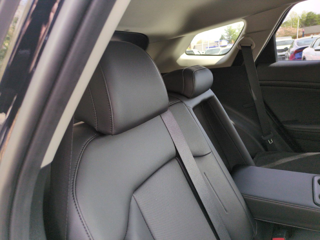 Used 2023 Kia Sportage EX image 40