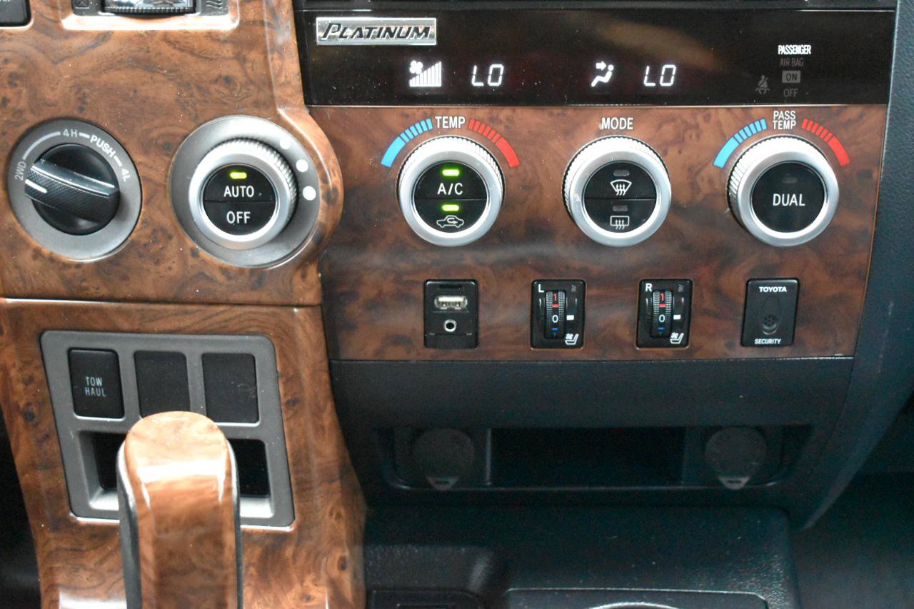 Used 2012 Toyota Tundra Limited w/ Platinum Pkg AWD/4WD image 24