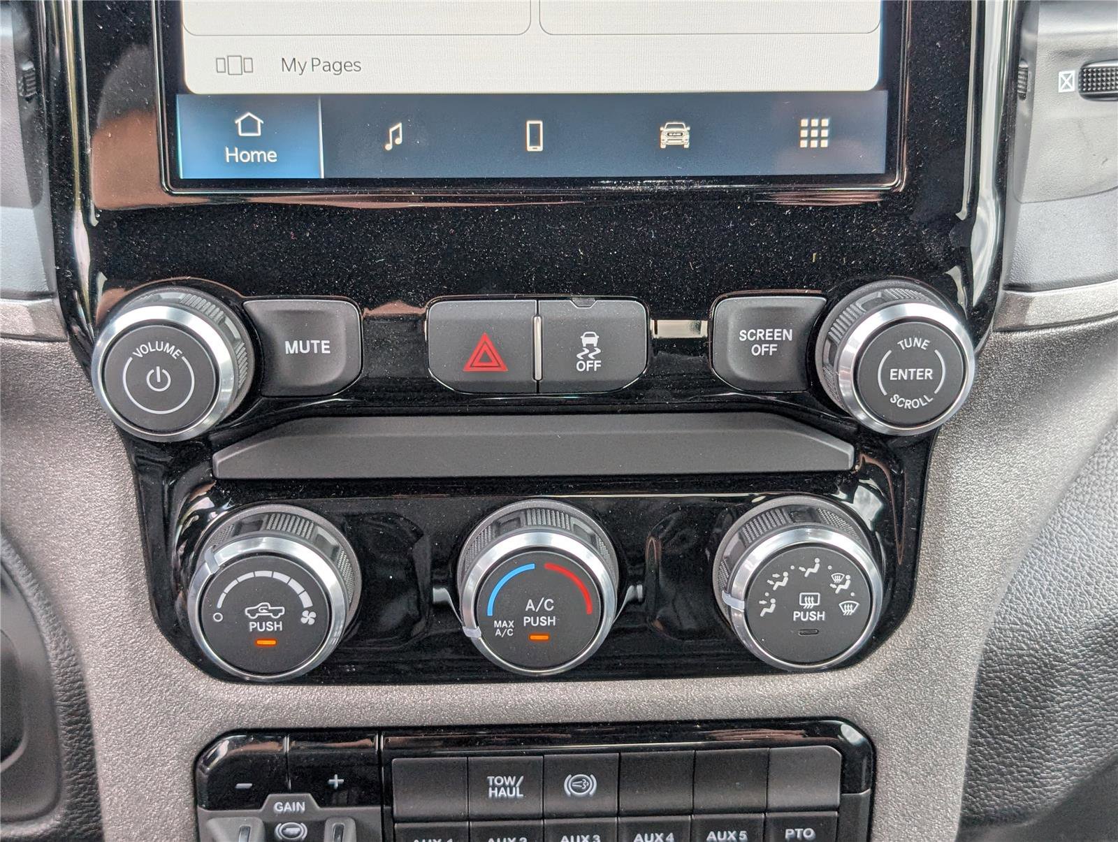 New 2026 RAM 5500 Tradesman w/ Chrome Appearance Group image 20