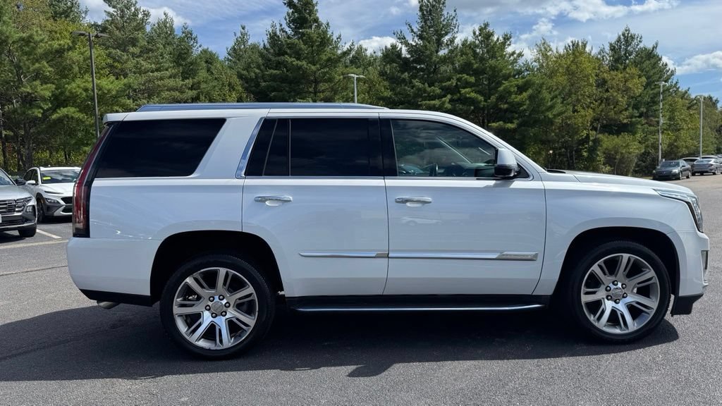 Used 2016 Cadillac Escalade Luxury AWD/4WD image 5