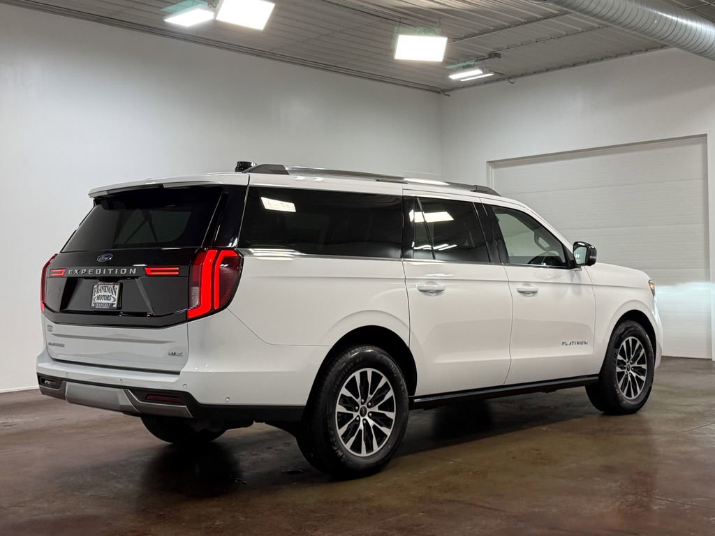Used 2025 Ford Expedition Max Platinum image 4