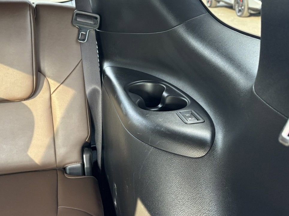 Certified 2024 Nissan Armada Platinum w/ Captain's Chairs Package image 29