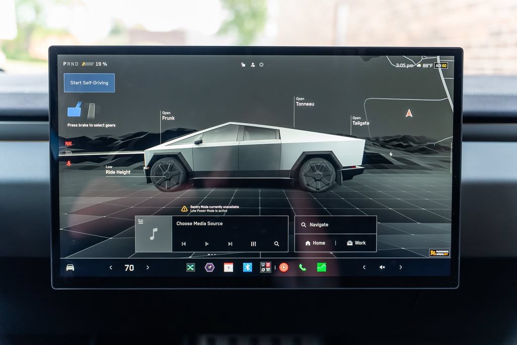 Used 2026 Tesla Cybertruck Cyberbeast AWD/4WD image 44