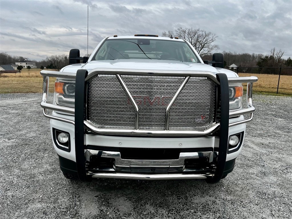 Used 2015 GMC Sierra 3500 Denali w/ Duramax Plus Package image 15