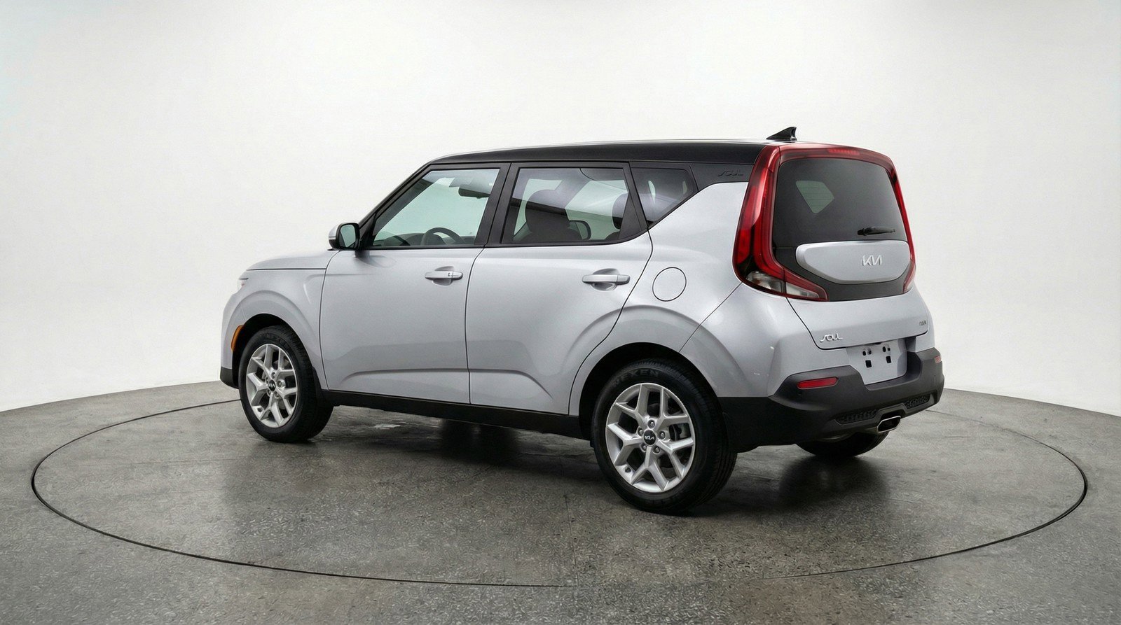 Used 2025 Kia Soul LX w/ LX Technology Package image 6