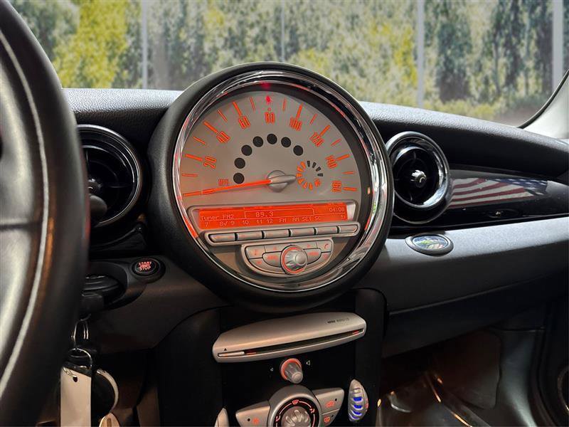 Used 2010 MINI Cooper S image 13