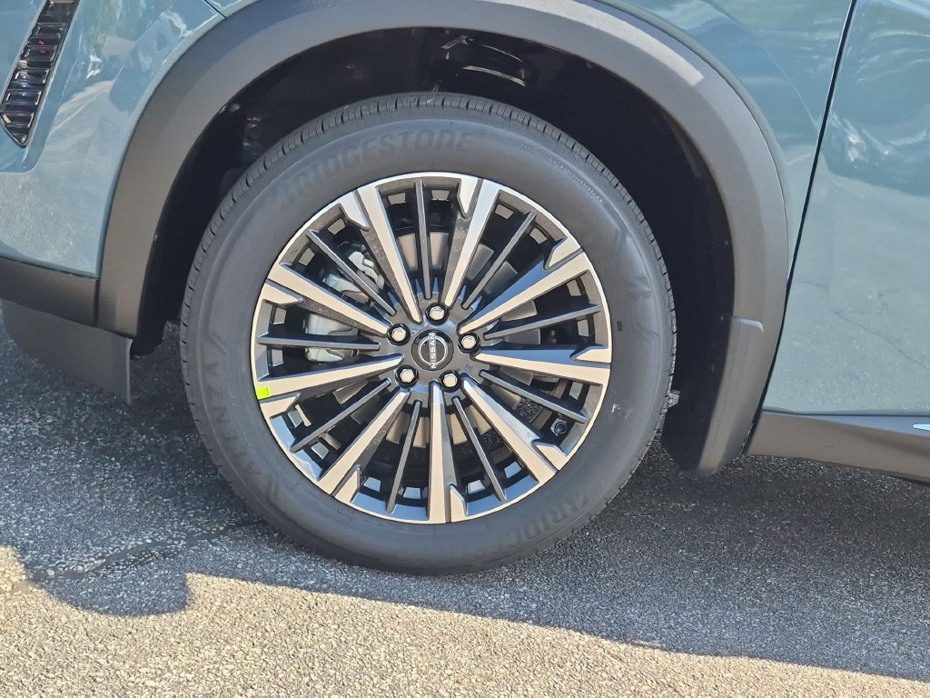 New 2026 Nissan Pathfinder Platinum AWD/4WD image 13