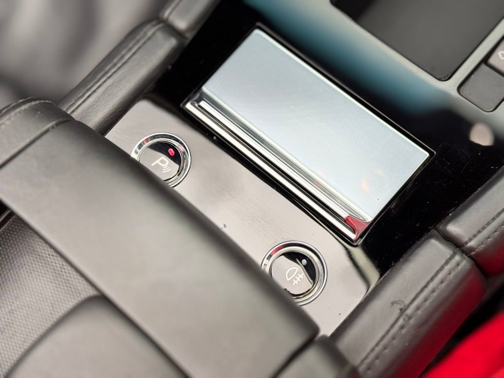 Used 2012 Aston Martin DBS Volante image 62