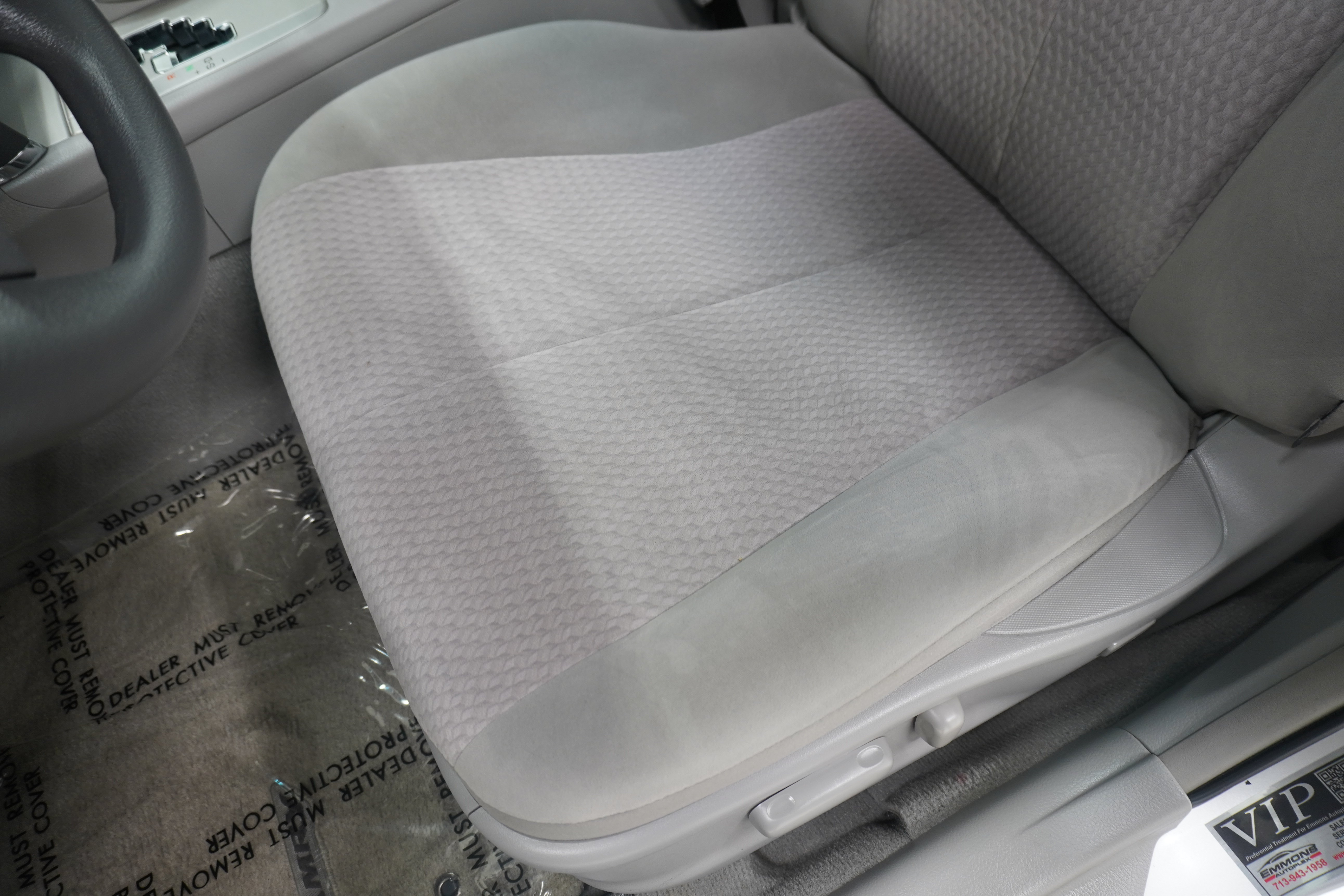 Used 2010 Toyota Camry LE FWD image 11