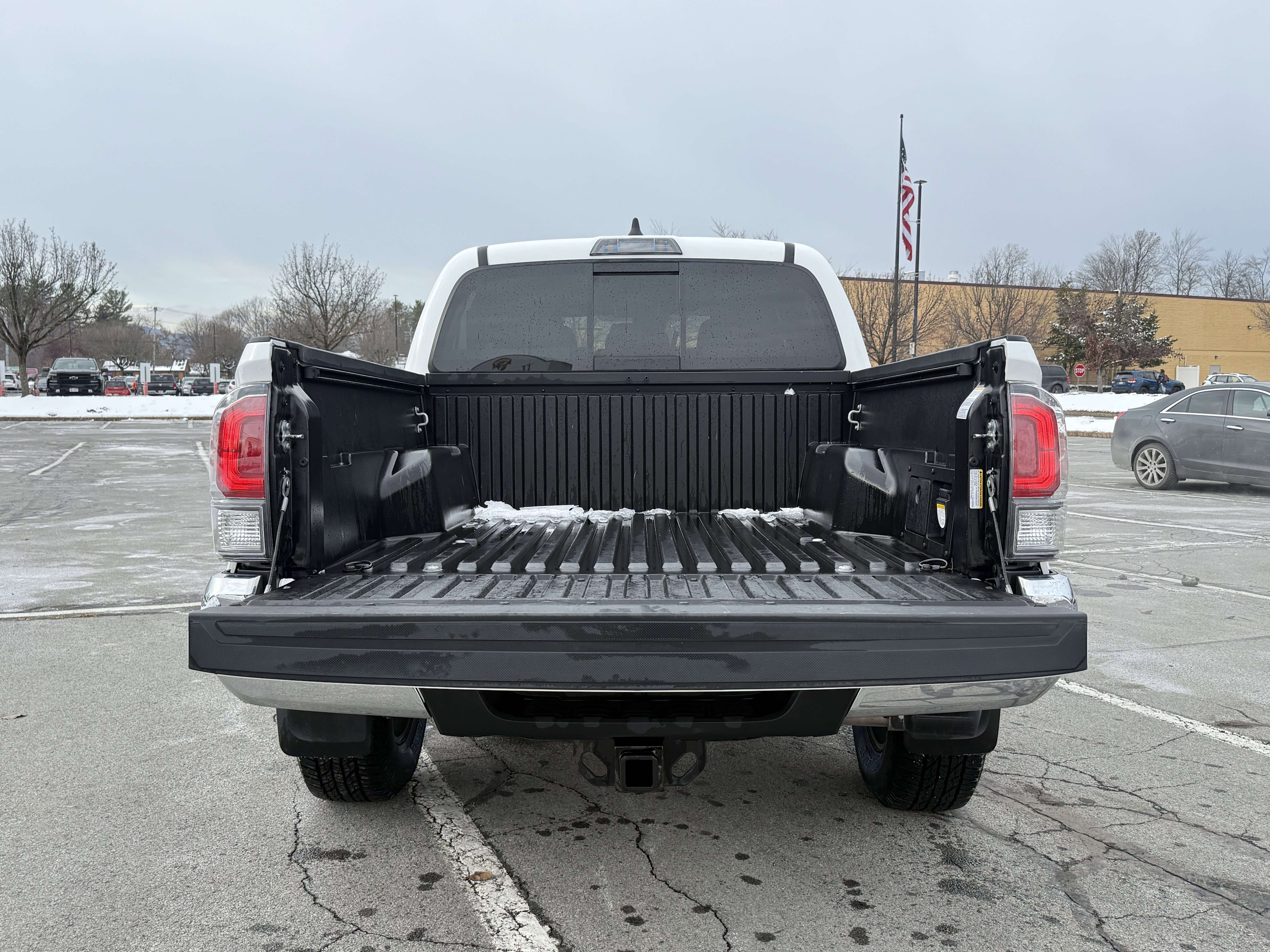 Used 2023 Toyota Tacoma TRD Off-Road image 31