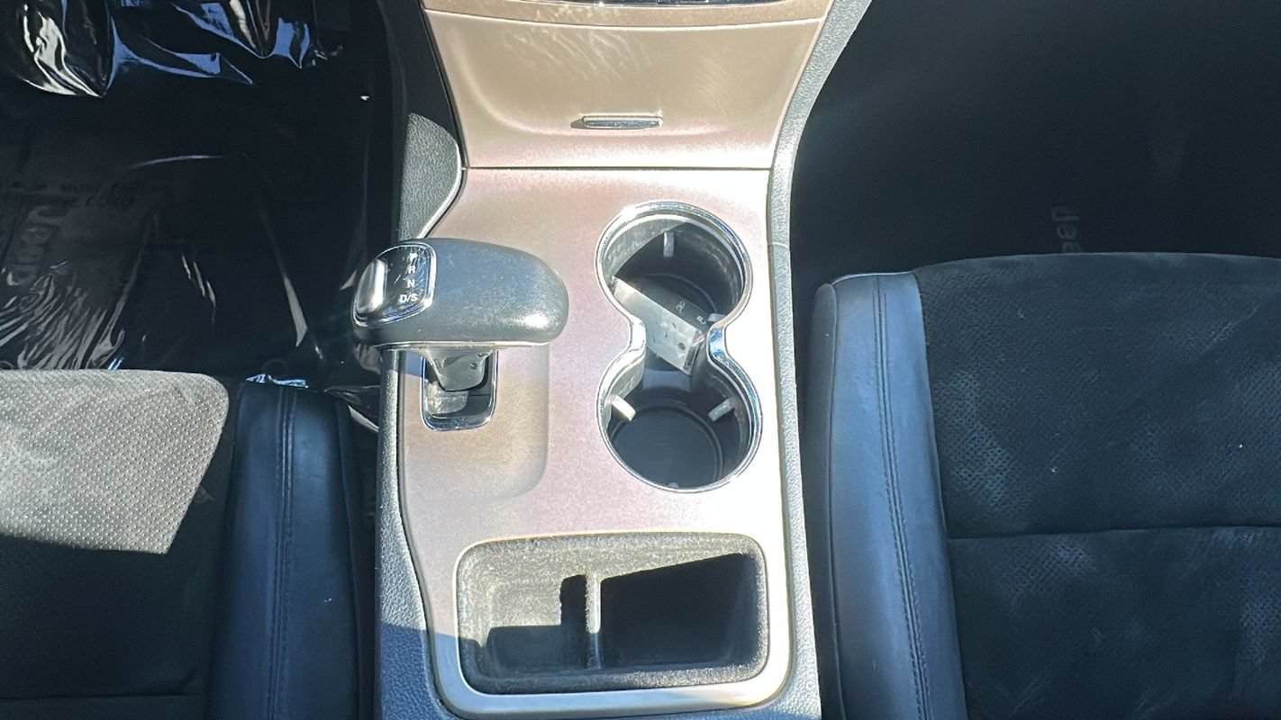 Used 2014 Jeep Grand Cherokee Altitude AWD/4WD image 8