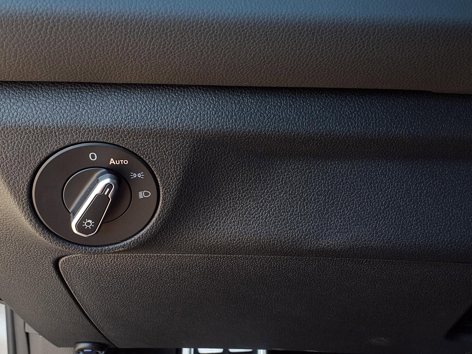 Certified 2025 Volkswagen Jetta Sport FWD image 16
