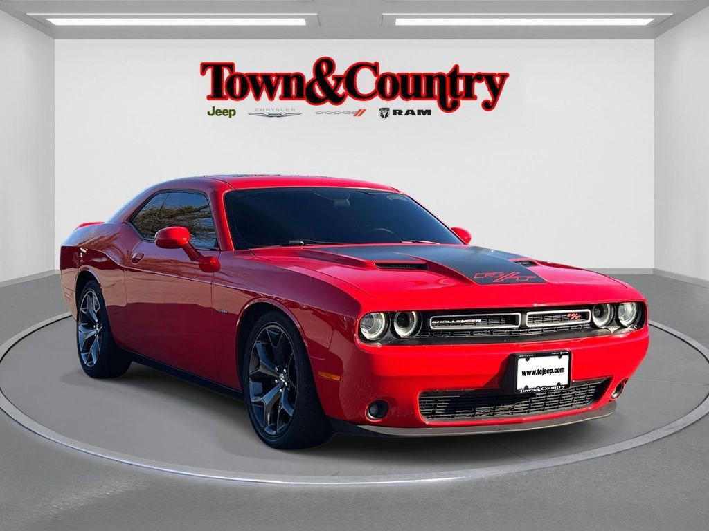 Used 2015 Dodge Challenger R/T w/ Quick Order Package 28B R/T image 1