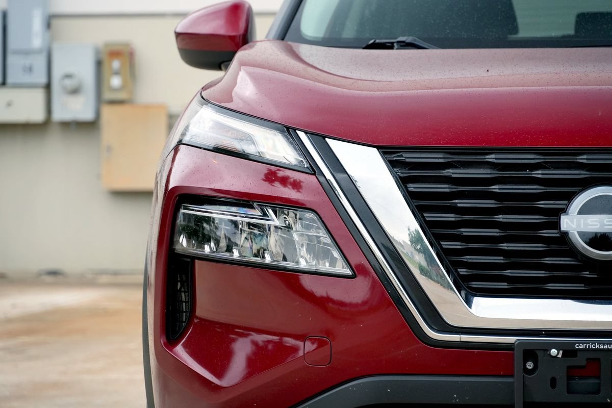 Used 2023 Nissan Rogue SV FWD image 18
