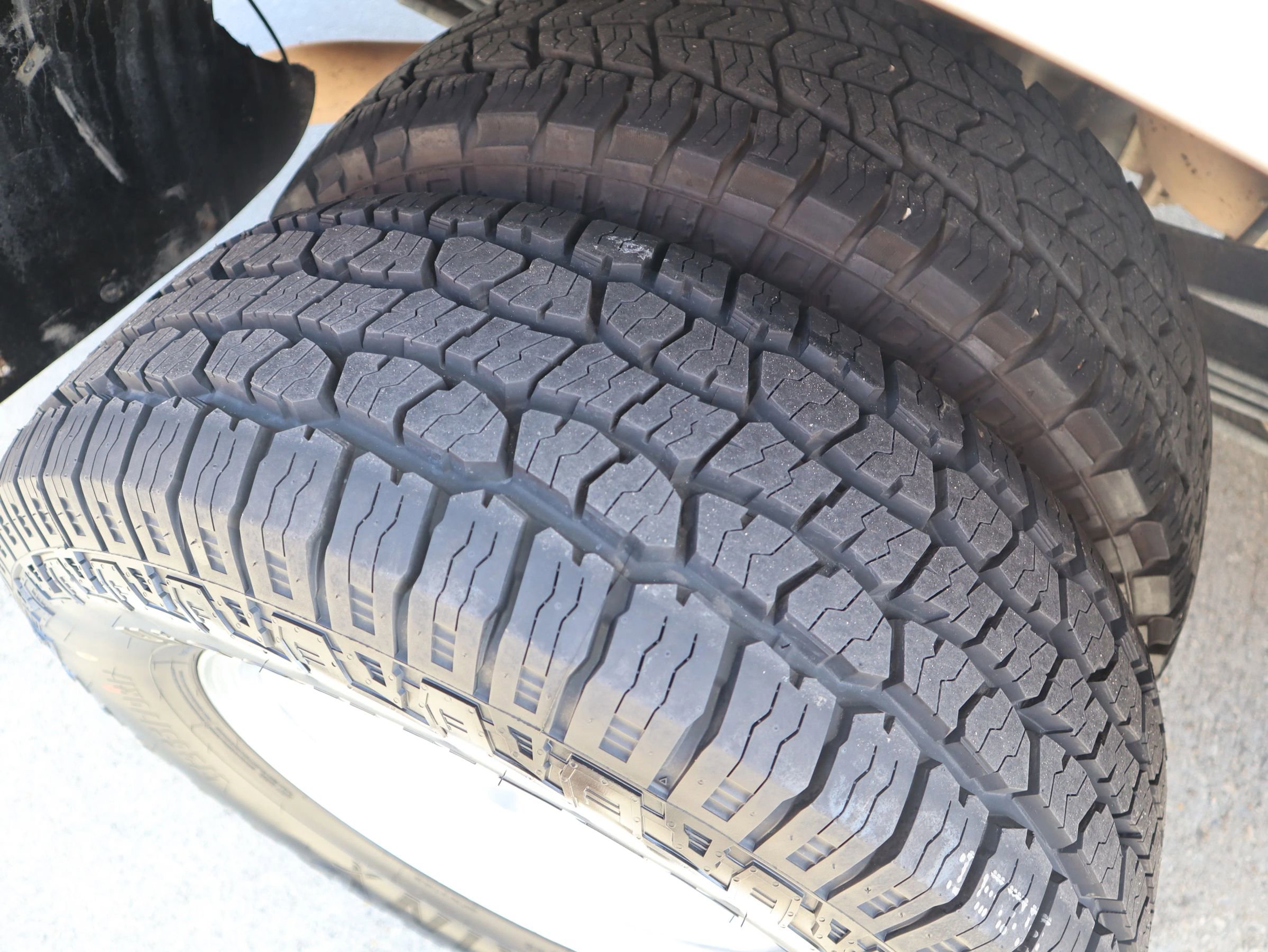 Used 2015 Ford F350 King Ranch w/ King Ranch w/Chrome Package image 40