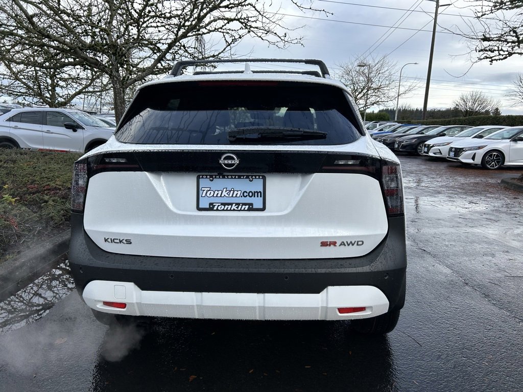 New 2025 Nissan Kicks SR w/ Illumination Package image 6
