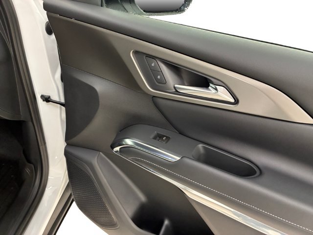 Certified 2026 Chevrolet Traverse LT AWD/4WD image 15