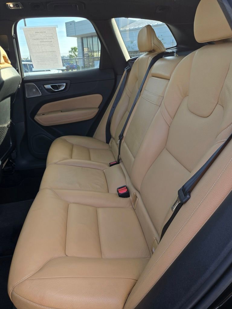 Used 2020 Volvo XC60 T5 Inscription image 41