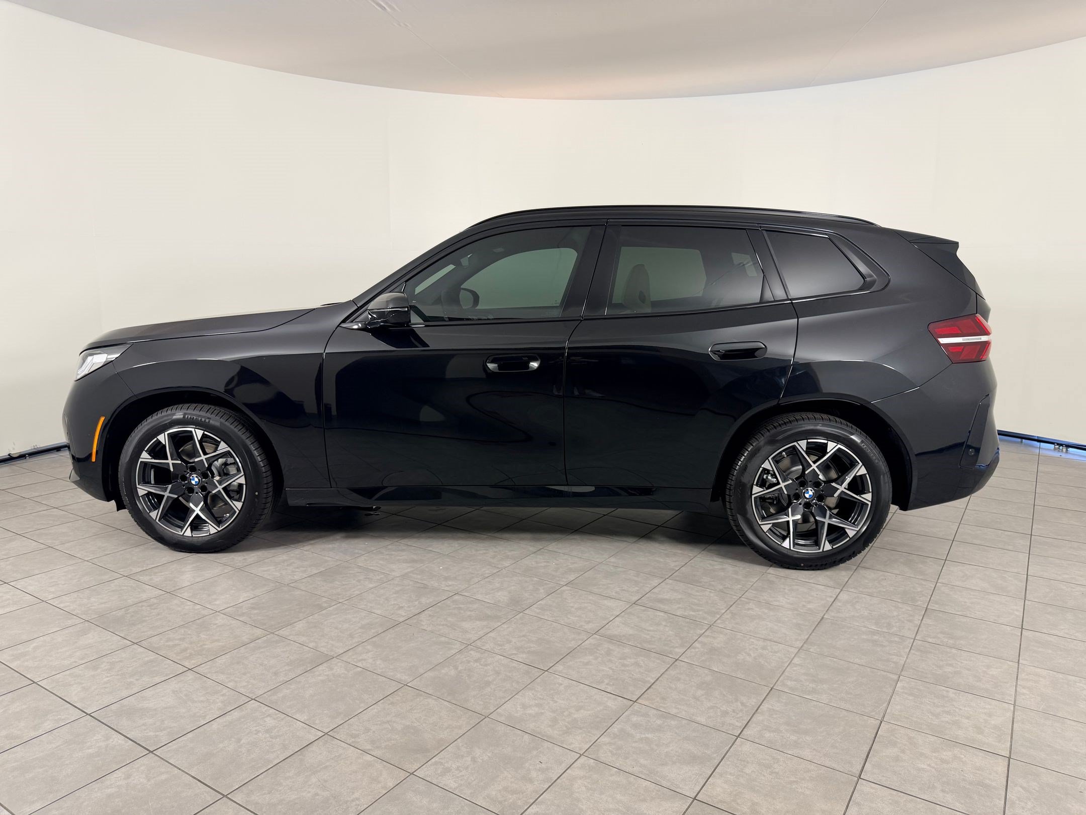 New 2026 BMW X3 xDrive30i w/ M Sport Package AWD/4WD image 2