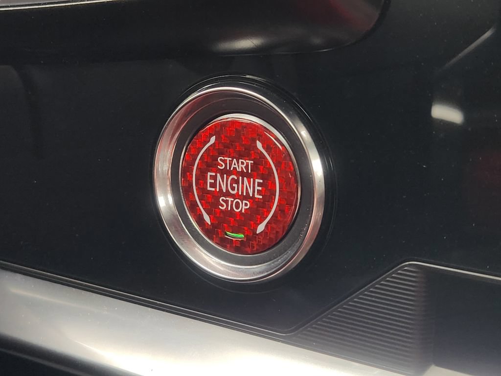 Used 2024 Chevrolet Corvette Stingray Preferred Conv w/ Z51 Performance Package RWD image 21