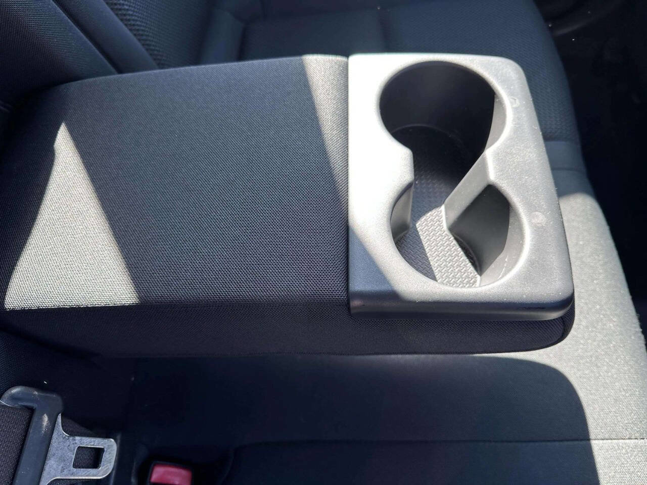 Used 2010 Hyundai Elantra SE image 31